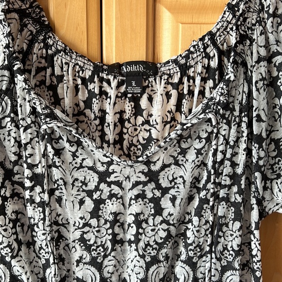 Adiktd Women’s Top - Picture 3 of 6